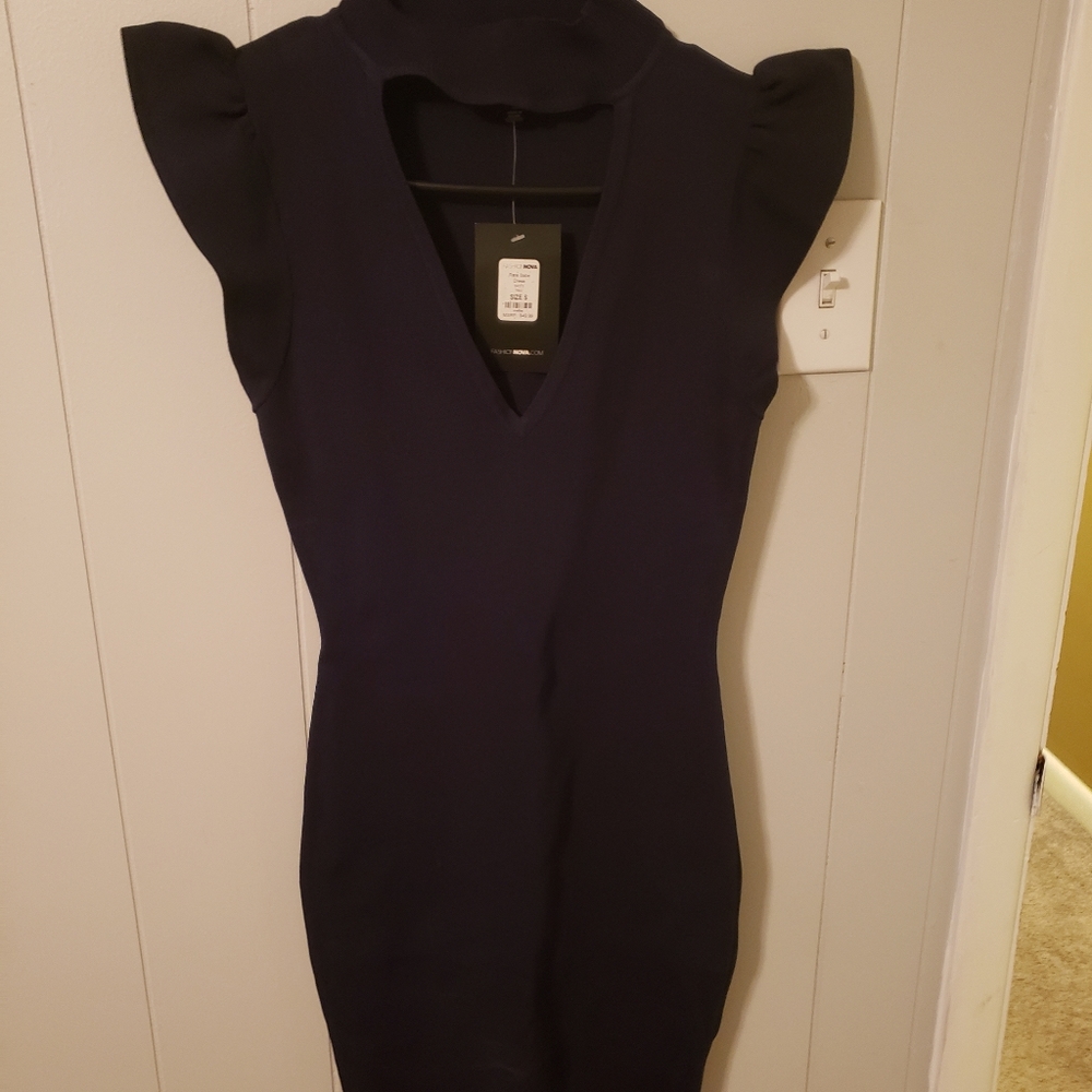 Dress - Picture 5 of 7